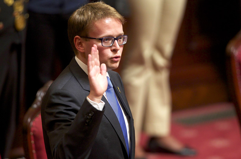 Alexander Miesen leistet Eid im Senat