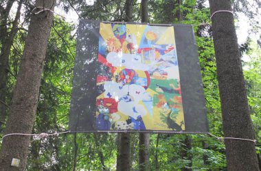 Kunstprojekt "N'art'urelle" am See von Robertville