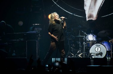 Robert Plant and the sensational Space Shifters
