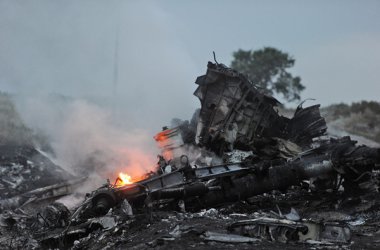 Absturz eines Flugzeugs der Malaysia Airlines über der Ostukraine