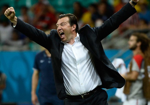 Marc Wilmots nach dem Führungstreffer der Roten Teufel im Achtelfinale (Bild: Dirk Waem/BELGA)