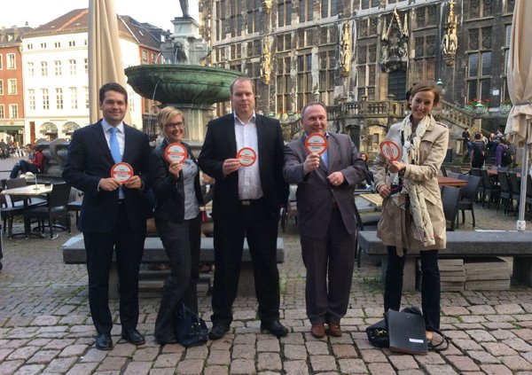 Joost Van den Akker, Jenny Baltus-Möres, Tobias Kollig, Frank Hansen und Kattrin Jadin (vlnr)