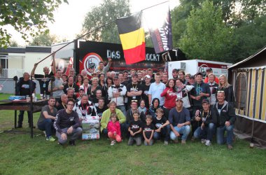 Erster WM-Sieg: Thierry Neuville und Kumpel Andreas Mikkelsen besuchen den Supporterclub auf der "Fanbasis" Camping Schweich - Foto: René Christen