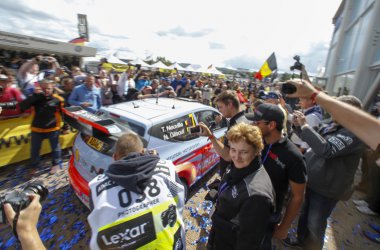 Erster WM-Sieg: Thierry Neuville und Nicolas Gilsoul gewinnen die Rallye Deutschland - Bild: Hyundai Motorsport