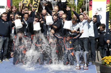 Erster WM-Sieg: Thierry Neuville und Nicolas Gilsoul gewinnen die Rallye Deutschland - Bild: Hyundai Motorsport