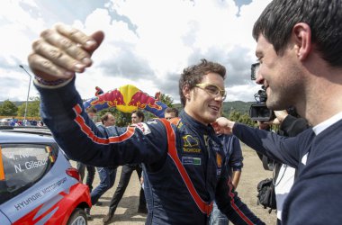 Erster WM-Sieg: Thierry Neuville und Nicolas Gilsoul gewinnen die Rallye Deutschland - Bild: Hyundai Motorsport