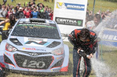 Erster WM-Sieg: Thierry Neuville und Nicolas Gilsoul gewinnen die Rallye Deutschland - Bild: Hyundai Motorsport