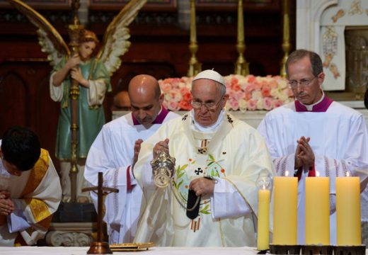 Der Papst feiert eine Messe in der Myongdong-Kathedrale in Seoul