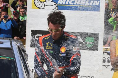 Erster WM-Sieg: Thierry Neuville und Nicolas Gilsoul gewinnen die Rallye Deutschland - Bild: Willy Weyens/BELGA