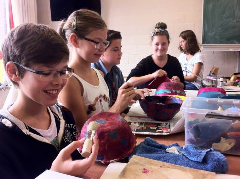 Sommerwerkstatt von Chudoscnik Sunergia: Die Teilnehmer - egal ob groß oder klein - waren begeistert