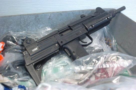 Mädchen erschießt Trainer bei Übungsstunde mit Uzi (Illustrationsbild)