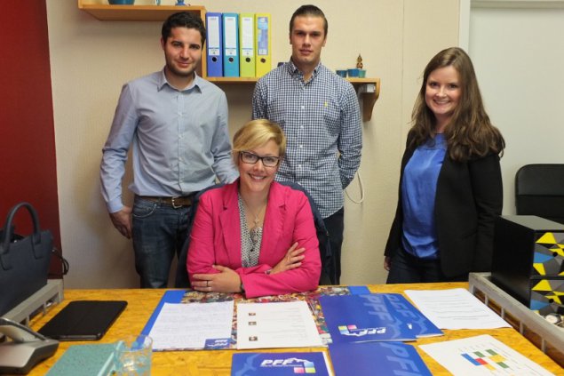 Jenny Baltus-Möres und ihre Mitarbeiter in ihrer Anlaufstelle in St. Vith