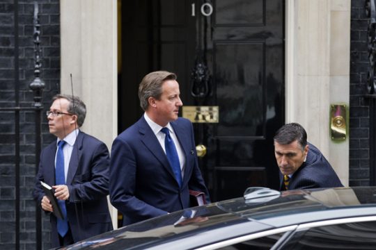 Großbritanniens Premierminister David Cameron nach einem Treffen in der 10 Downing Street