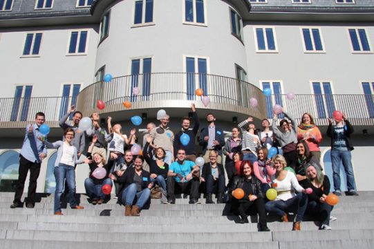 Gruppenfoto der Teilnehmer an der Veranstaltung "Recht langweilig? Recht kompliziert!"