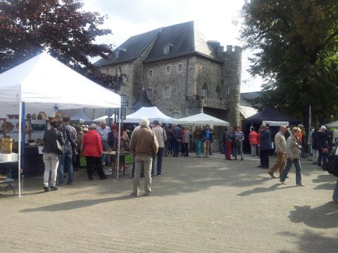 Euregio-Keramikmarkt in Raeren
