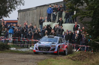 Thierry Neuville gewinnt die East Belgian Rallye