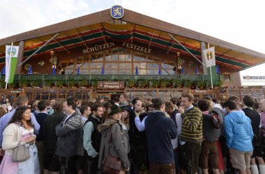 Münchener Oktoberfest eröffnet