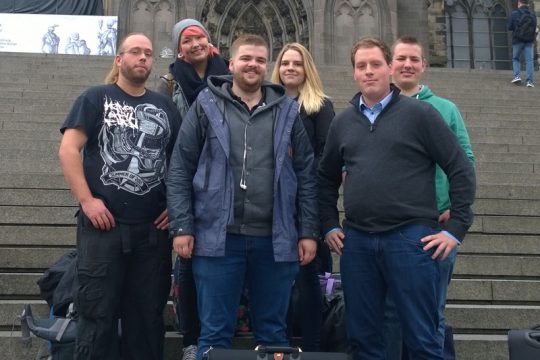 RDJ auf Reisen: Daniel Niesel (26), Angelina Frings (22), Nicolas Pommè (19), Aylin de Vooght (19), Matthias Zimmermann (23), Oliver Hunds (21)