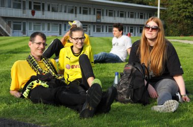 Abfahrt der BVB-Fans zum Spiel gegen Anderlecht