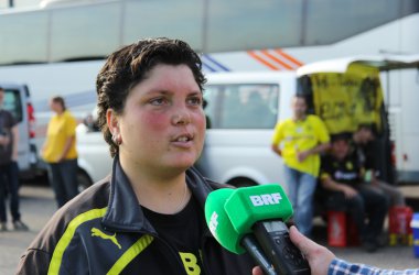 Abfahrt der BVB-Fans zum Spiel gegen Anderlecht