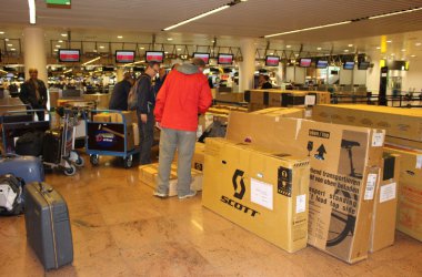 Ravel du Bout du Monde in Kamerun - Start am Flughafen Zaventem