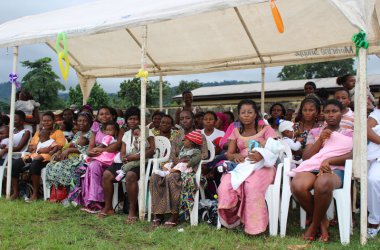 Ravel du Bout du Monde in Kamerun - Medizinisches Zentrum mit Impfstation in Limbé