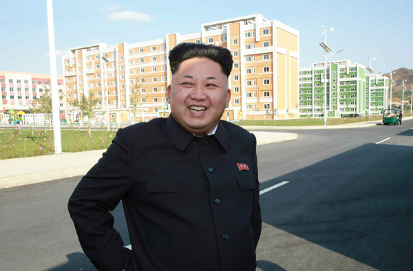 Nordkoreas Machthaber Kim Jong Un strahlt