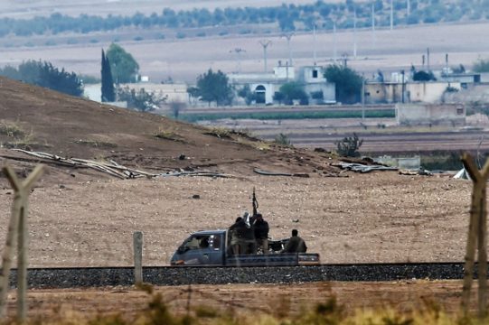 Kämpfer der kurdischen Volksschutzeinheiten (YPG) in Kobane