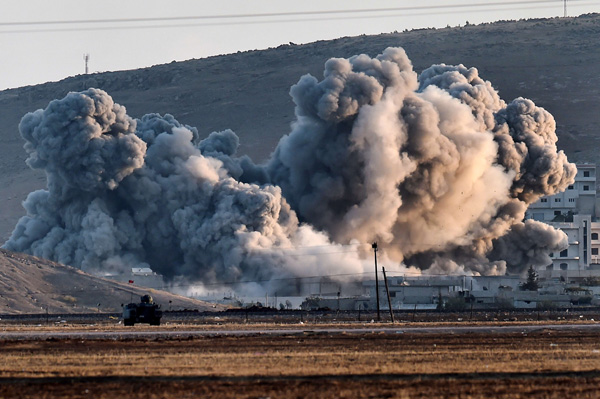 Die Grenzstadt Kobane wird weiter hart umkämpft