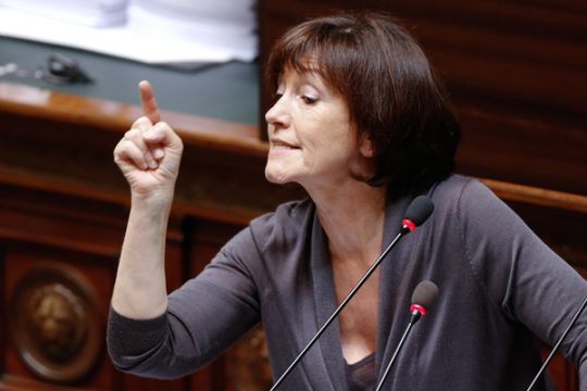 Erneut griff die PS-Fraktionsvorsitzende Laurette Onkelinx zu harten Worten