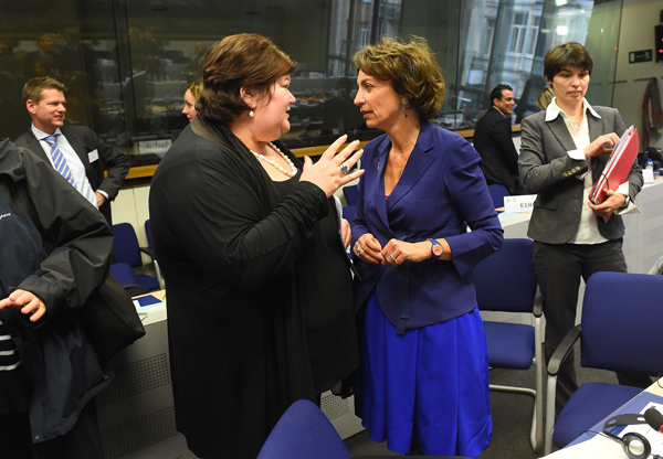 Gesundheitsministerin Maggie De Block und ihre französische Kollegin Marisol Touraine in Brüssel