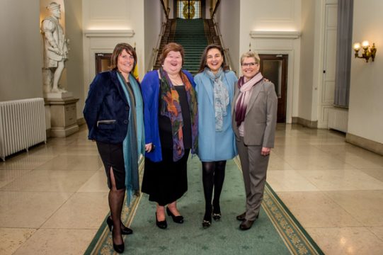 Die Ministerinnen der neuen Regierung