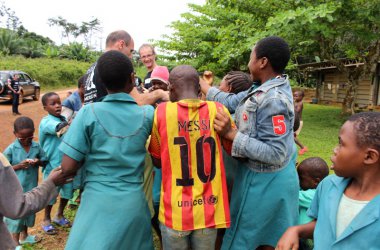 Kurzer Halt auf dem Weg von Ebolowa nach Akom II