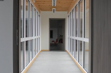 Mosaikschule: Büllinger Gemeindeschule zieht von den Containern an der Sportschule in die renovierten Gebäude