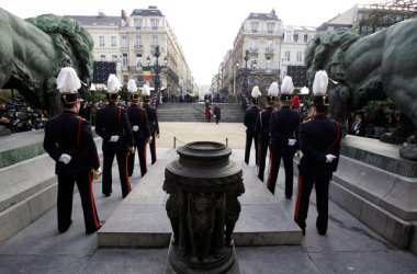 11.11.: Blumenkranzniederlegung am Grab des unbekannten Soldaten in Brüssel
