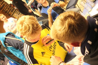 Lewis Holtby besucht HSV-Fans in Ostbelgien
