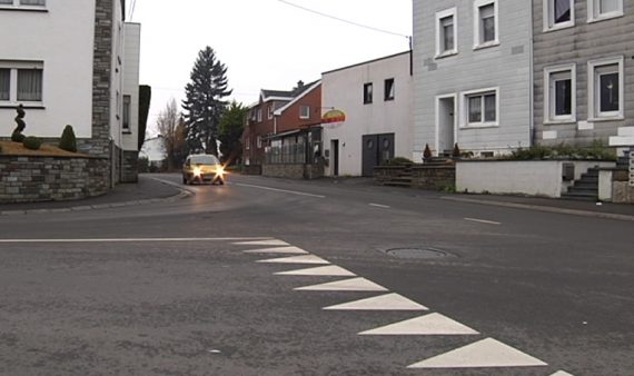 Eynattener Straße in Raeren (Bild von Dienstag)