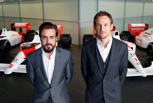 McLaren-Honda stellt seine Fahrer 2015 vor: Fernando Alonso und Jenson Button