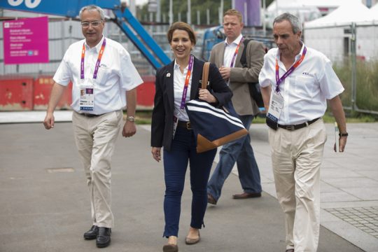 Ingmar De Vos mit Prinzessin Haya und Pablo Mayorga vom Reitsport-Weltverband bei Olympia 2012 in London