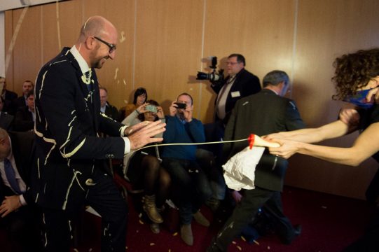 "Attentat auf Premier Michel mit Fritten und Mayonnaise