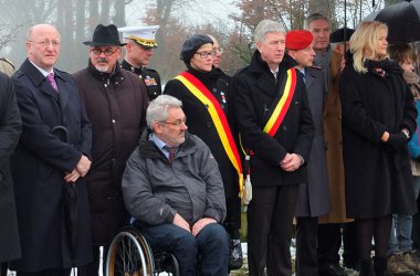 70 Jahre nach dem Beginn der Ardennenoffensive: Gedenkfeier am Mahnmal an der Rodder Höhe