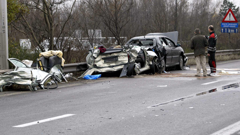 Tödlicher Unfall auf der Autobahn E25 zwischen Lüttich und Maastricht, Höhe Herstal