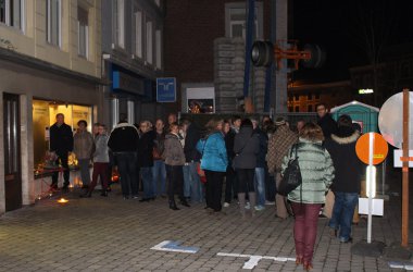 Seitenstraße - Lesen hinterm Tresen 2014: Vettern-Treffen bei Schuster Schroers - Theaterfreunde Eupen Guido Kalf, Marc Despineux, Roger Demonthy und Brigitte Gördens-Brüll