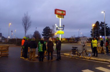 Generalstreik: Gewerkschaftsmitglieder blockieren Straßen und Geschäfte in Eupen
