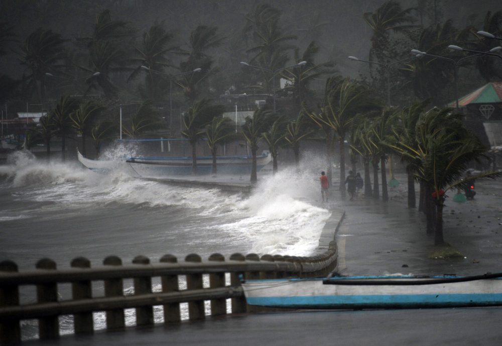 Taifun "Hagupit" auf dem Weg nach Manila