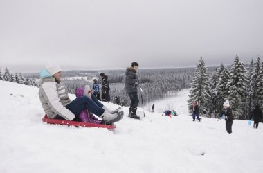 Wintersportfreunde freuen sich: Schnee auf dem Hohen Venn