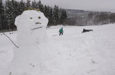 Wintersportfreunde freuen sich: Schnee auf dem Hohen Venn