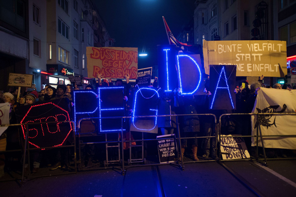 Anti-Pegida-Demonstration in Düsseldorf