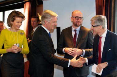 Königin Mathilde, König Philippe, Charles Michel und Geert Bourgeois in Davos