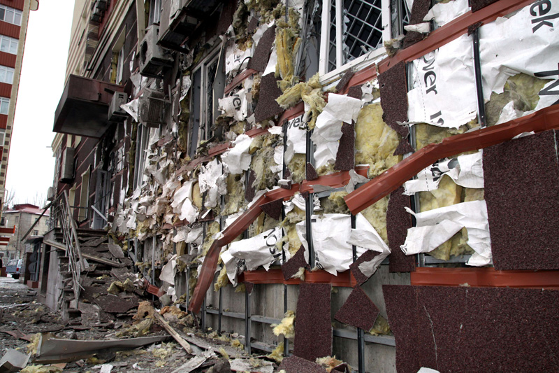 Zerstörtes Gebäude in Donezk (Bild: 18.01.)